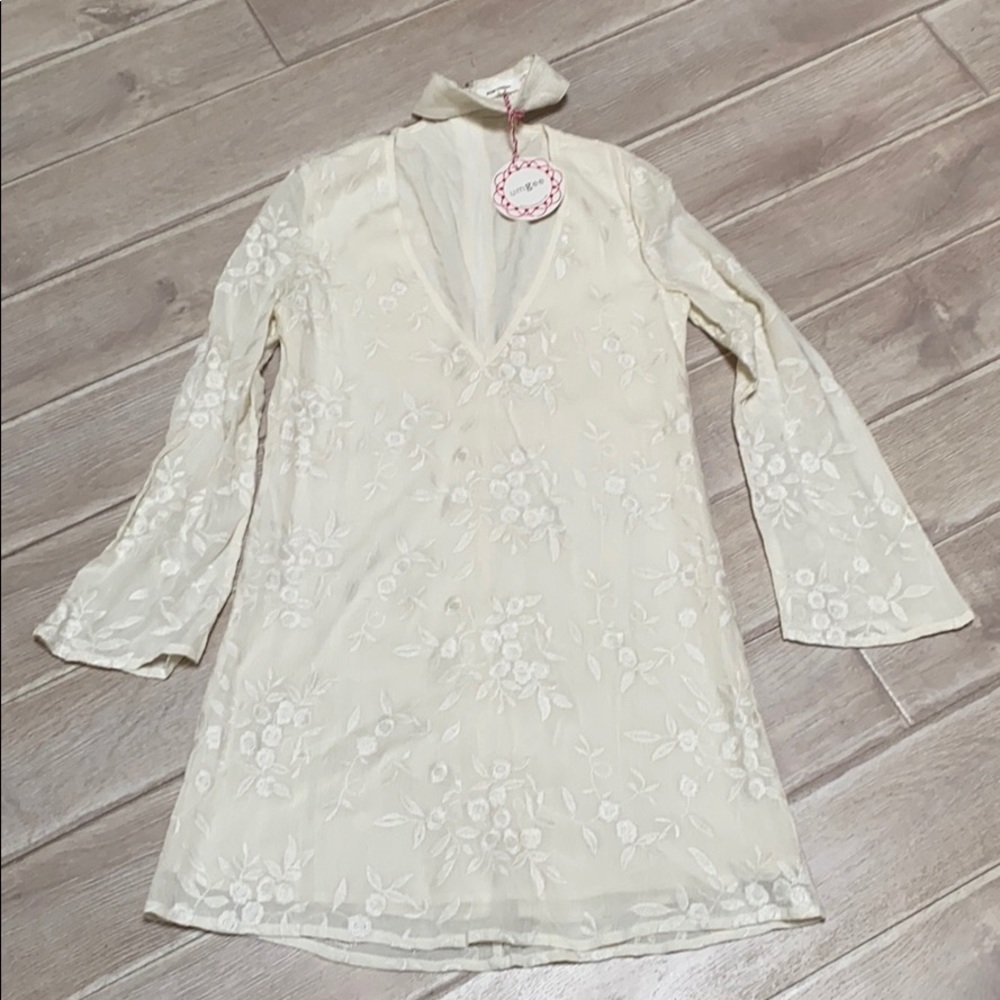 SKYLAR AND MADISON UMGEE FLORAL CREAM TOP SMALL